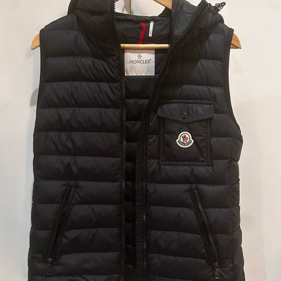 Moncler Black Down Glyco Hooded Vest [3] - Picture 8 of 14
